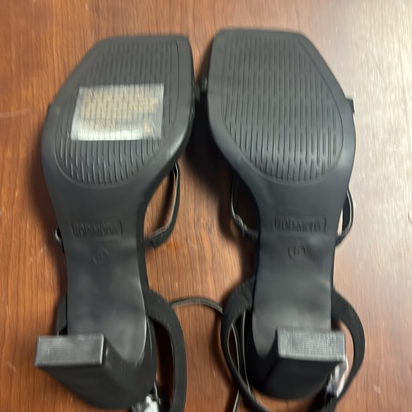 NEW Top Moda Sandals Womens Size 8 black Square Toe Ankle Strap Chunky Heels - Picture 4 of 5